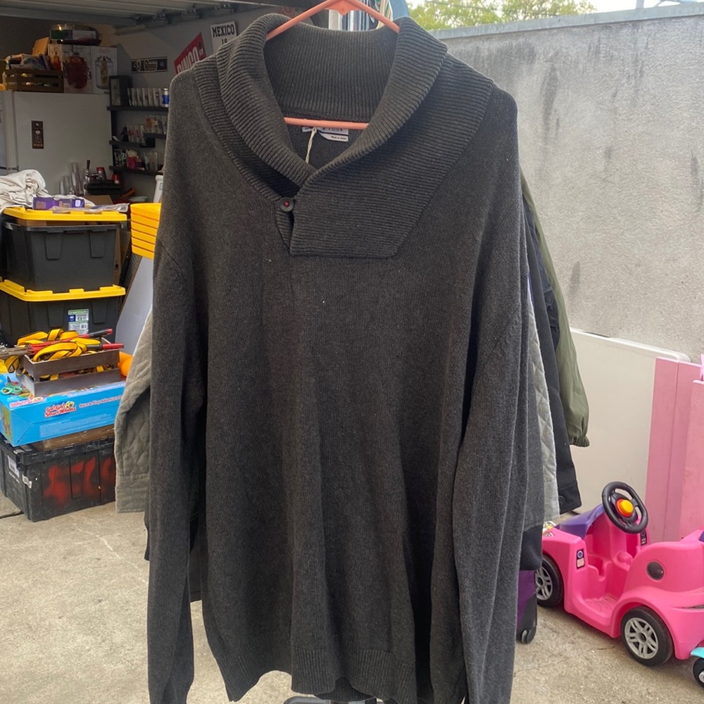 Gray sweatshirt five four